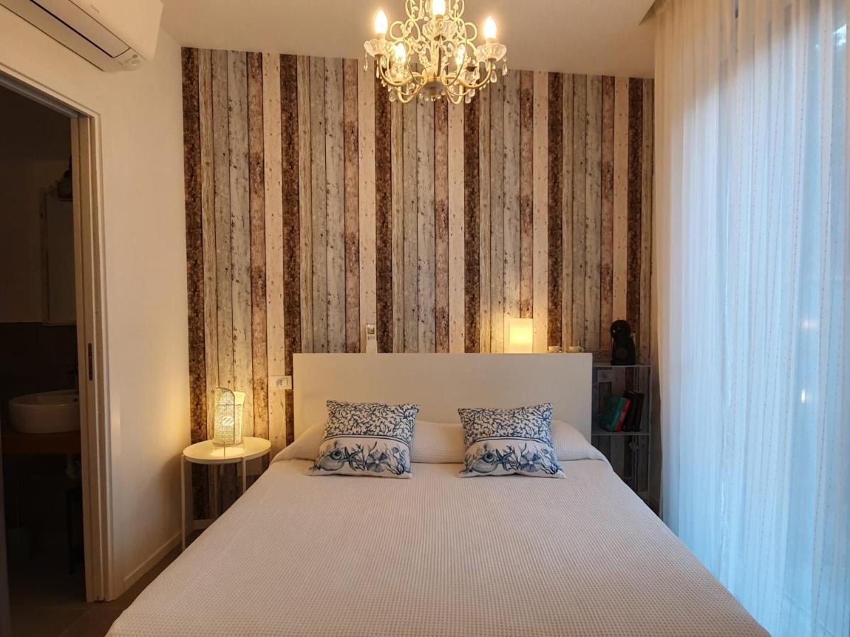 Residenza Azzurra Hotell Cattolica Eksteriør bilde