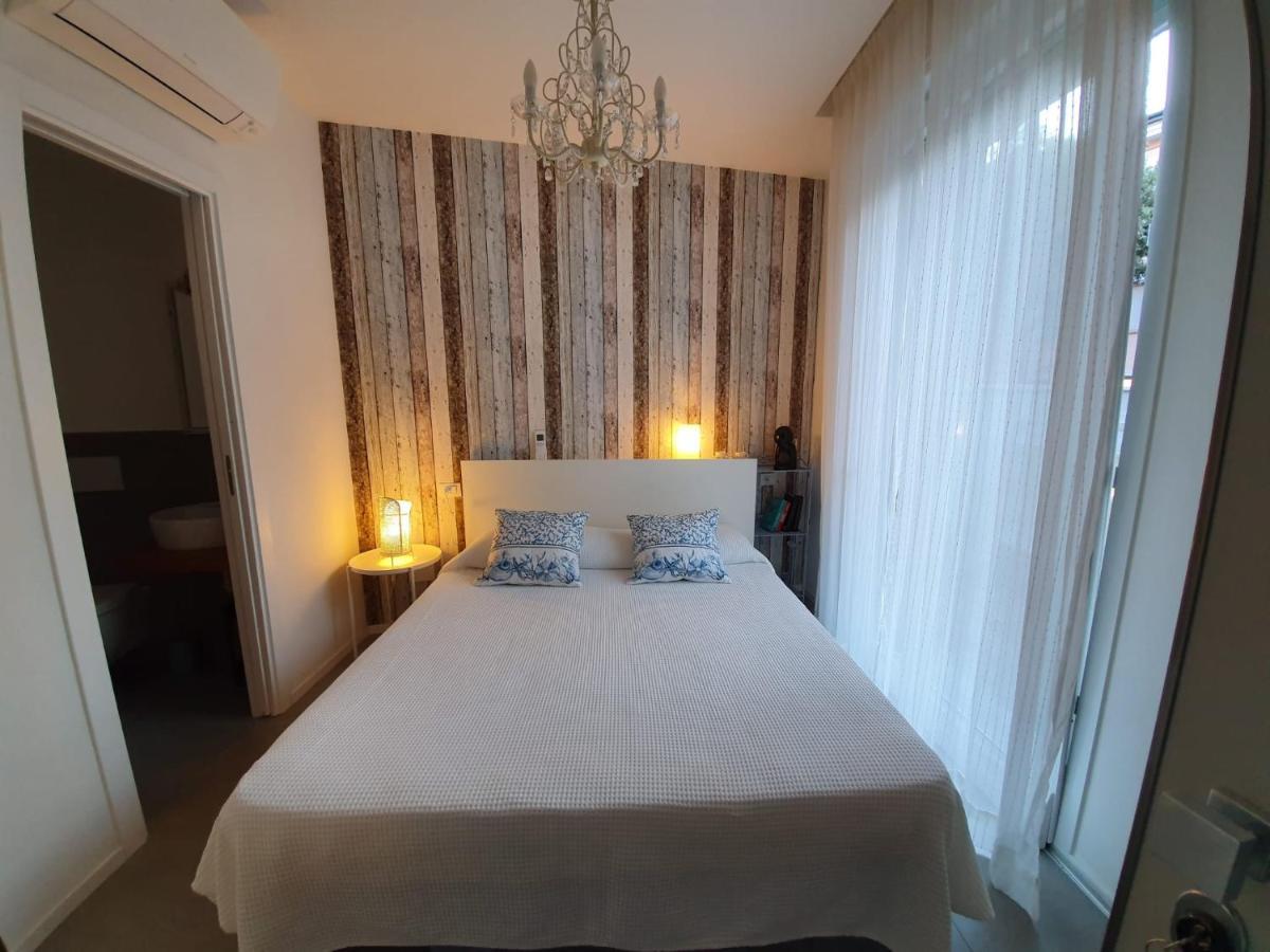 Residenza Azzurra Hotell Cattolica Eksteriør bilde