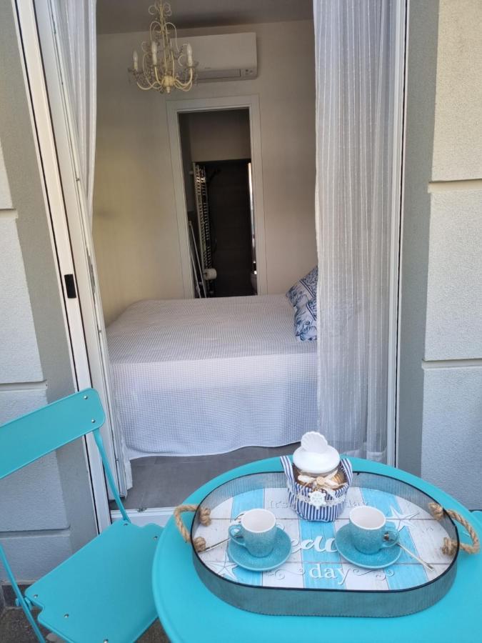 Residenza Azzurra Hotell Cattolica Eksteriør bilde