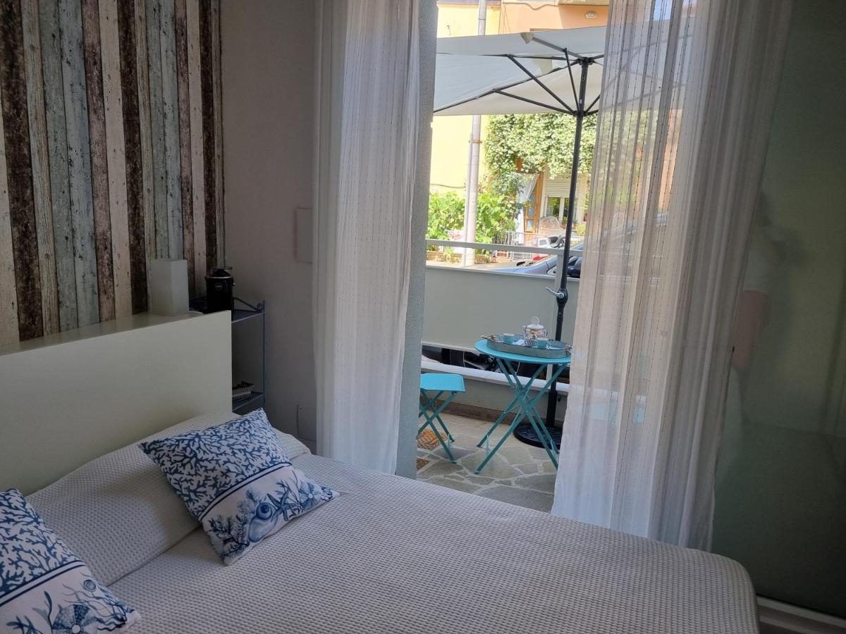 Residenza Azzurra Hotell Cattolica Eksteriør bilde